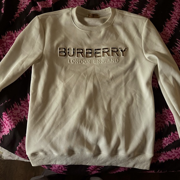 Burberry - Picture 6 of 6